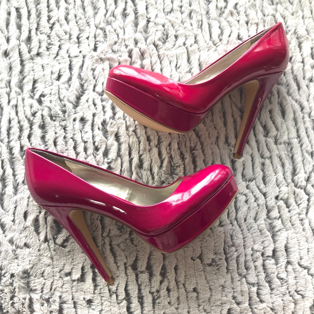 Guess hot pink heels